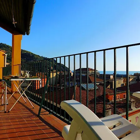 Attico Con Vista Mare